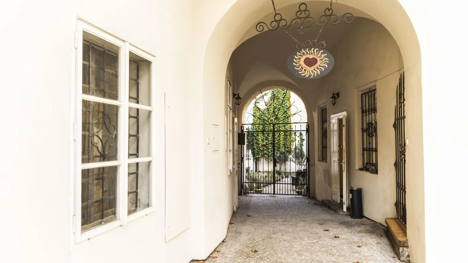 Apartment Old Town Home-5 By Interhome Prag Tschechische Republik