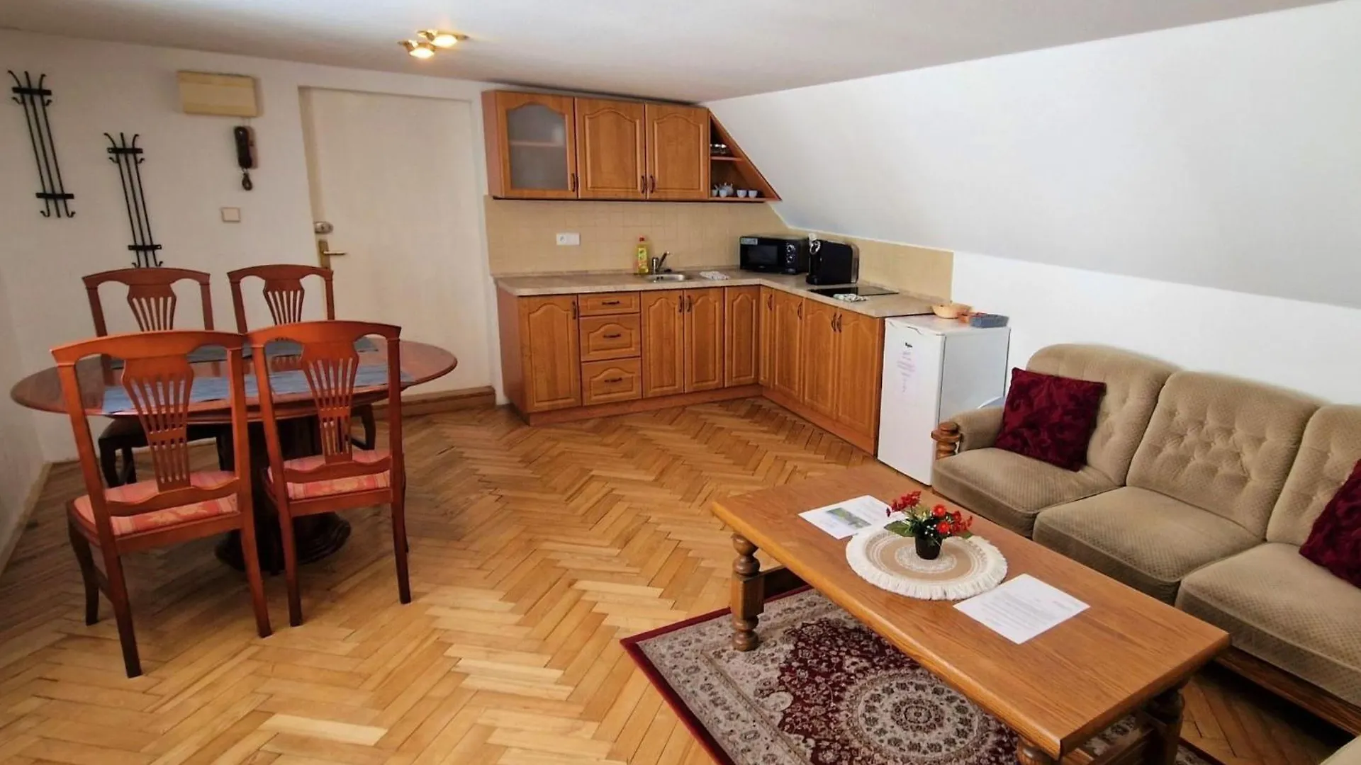 Apartment Old Town Home-5 By Interhome Prag