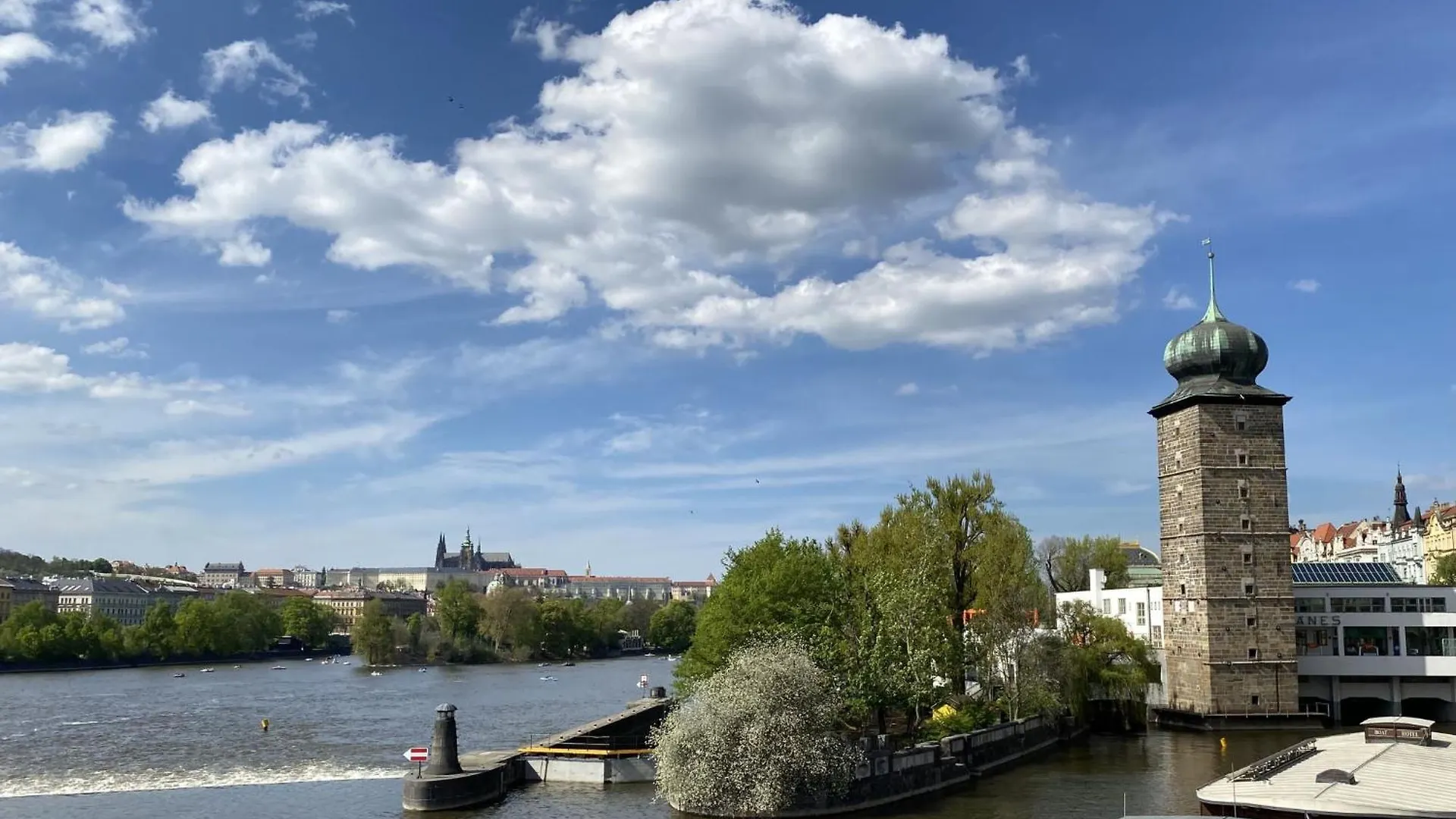 Apartment Old Town Home-5 By Interhome Praga 0*,